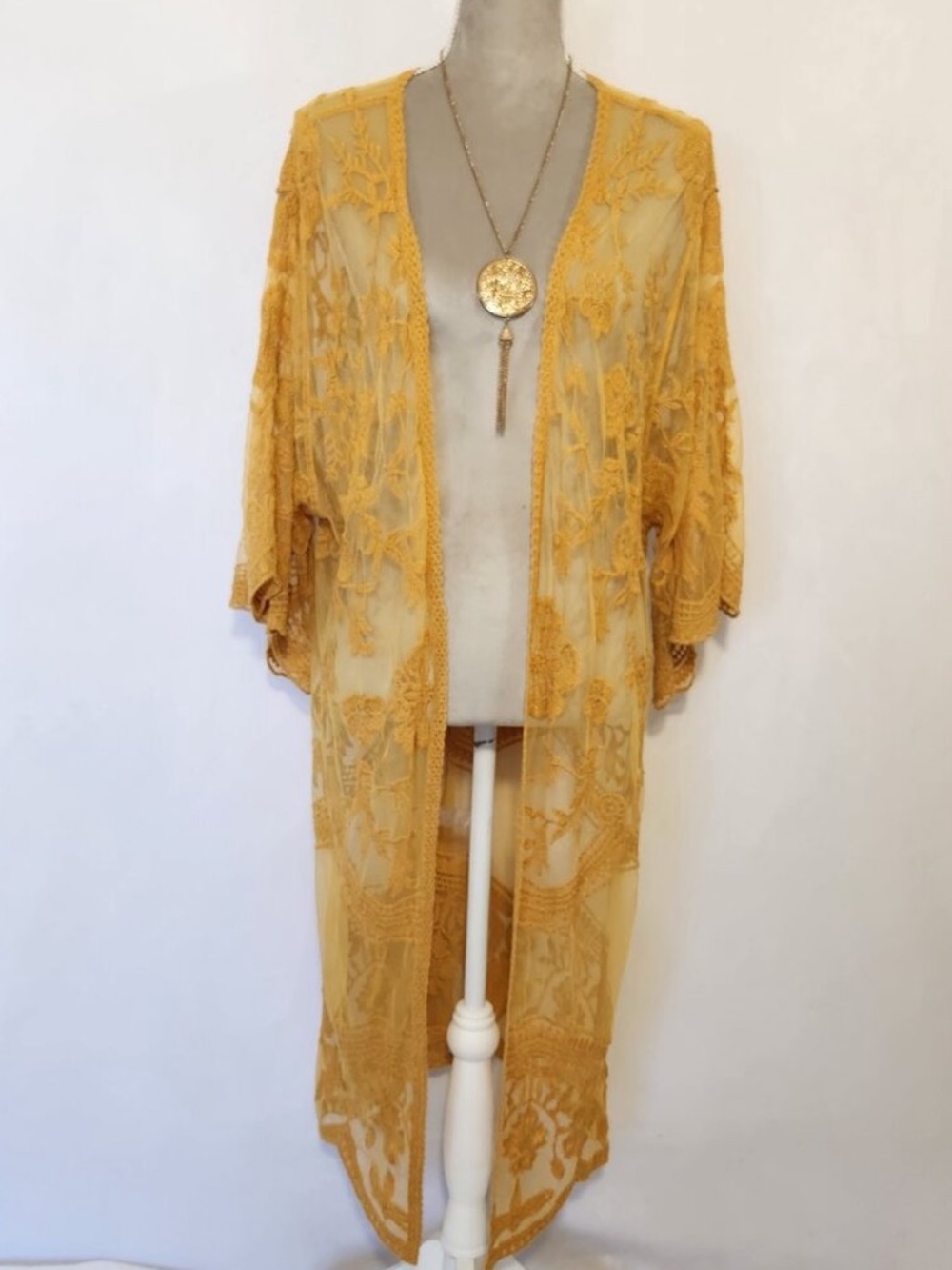 Windsor Mustard Yellow Lace Kimono Robe